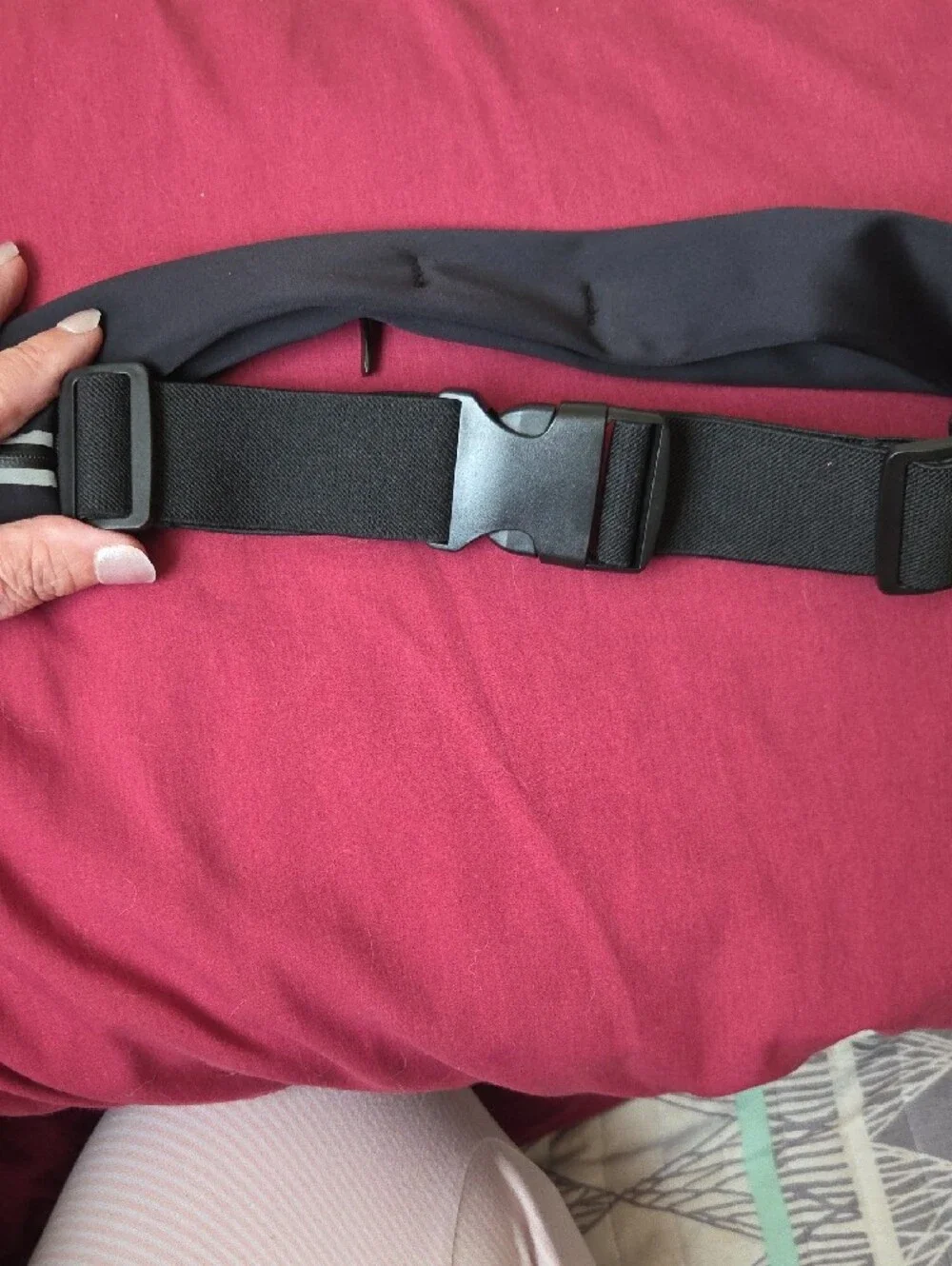 MoKo Black Reflective Running Belt with Zip Pocket and Adjustable Strap